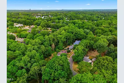 7312 Deer Track Drive, Raleigh, NC 27613 - Photo 37