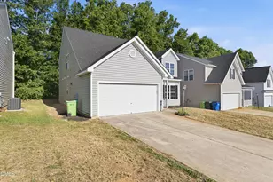 2016 Red Quartz Dr, Raleigh, NC 27610 - Photo 3