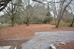 2105 Newton Dairy Rd, Henderson, NC 27537 - Photo 15