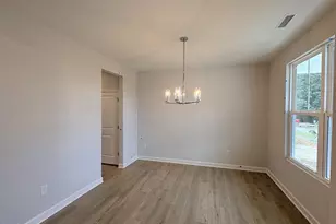 613 Crescent Wood Trl, Zebulon, NC 27597 - Photo 7