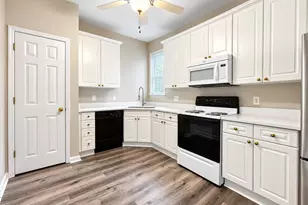 11001 Louson Pl, Raleigh, NC 27614 - Photo 3