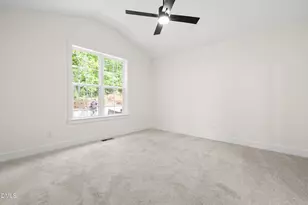 712 Grayhaven Pl, Raleigh, NC 27606 - Photo 15