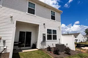 1899 Pheasant Trce Cir, Kernersville, NC 27284 - Photo 3