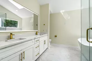 4409 Queenstown Ct, Raleigh, NC 27612 - Photo 37
