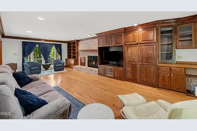 5537 Parkwood Drive, Raleigh, NC 27612 - Photo 3