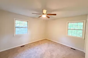 917 Hillview Dr, Cary, NC 27511 - Photo 17