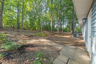 614 Locust Rd, Hillsborough, NC 27278 - Photo 17