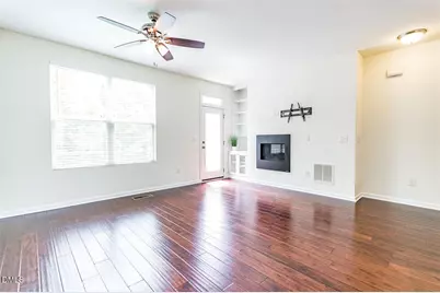 3917 Brokenshire Street, Cary, NC 27519 - Photo 3