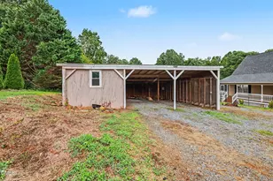 5714 Rolling Meadows Rd, Randleman, NC 27317 - Photo 11