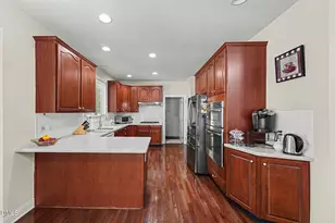 9159 Palm Bay Cir, Raleigh, NC 27617 - Photo 9