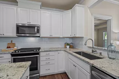 1882 Blue Jay Point, Apex, NC 27502 - Photo 7