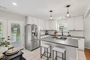 1016 Mills St, Raleigh, NC 27608 - Photo 11