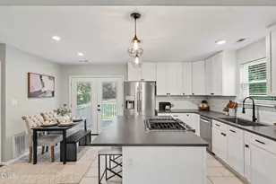 1016 Mills St, Raleigh, NC 27608 - Photo 9