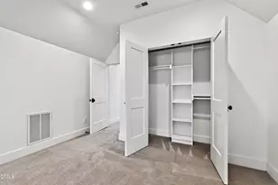 5021 Sandlewood Dr, Raleigh, NC 27609 - Photo 51