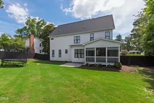 5021 Sandlewood Dr, Raleigh, NC 27609 - Photo 7