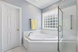 3020 Stone Gap Ct, Raleigh, NC 27612 - Photo 17