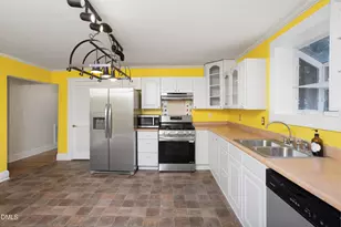 1016 Wells St, Durham, NC 27707 - Photo 11