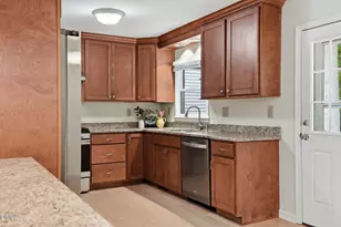 6408 Dixon Dr, Raleigh, NC 27609 - Photo 17