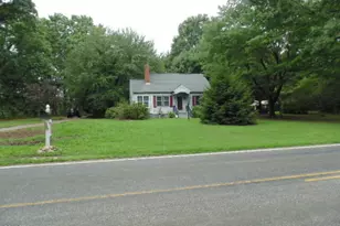 1121 S Cokesbury Rd, Henderson, NC 27537 - Photo 1