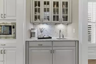 3709 Rolston Dr, Raleigh, NC 27609 - Photo 31