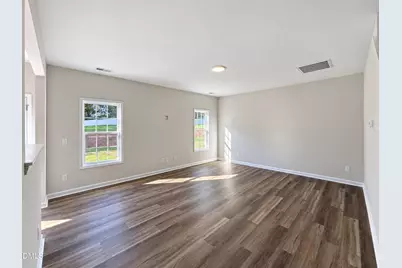 91 Crossvine Street #(8), Selma, NC 27576 - Photo 5