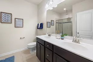 10017 Lynnberry Pl, Raleigh, NC 27617 - Photo 19
