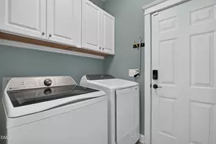 114 Naperville Dr, Cary, NC 27519 - Photo 19