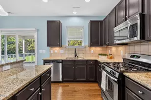 330 Florence Dr, Clayton, NC 27527 - Photo 17