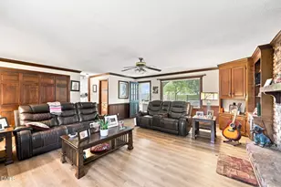105 Jones Dr, Dunn, NC 28334 - Photo 3