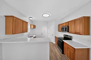 3558 Sunbright Ln, Raleigh, NC 27610 - Photo 5
