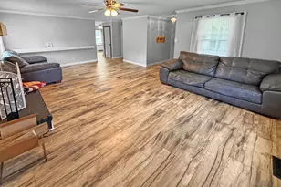 105 Sandy Hill Ct, Rocky Mount, NC 27803 - Photo 3