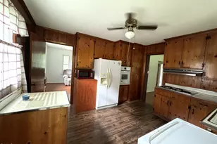 67 Carthage St, Bennett, NC 27208 - Photo 3