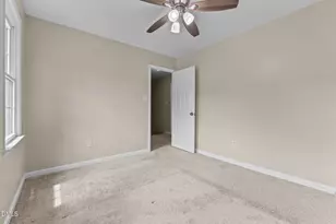 8318 Umstead Dr, Fayetteville, NC 28304 - Photo 33