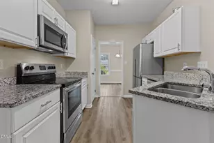 8318 Umstead Dr, Fayetteville, NC 28304 - Photo 23