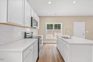 324 Chartres St, Fuquay Varina, NC 27526 - Photo 5
