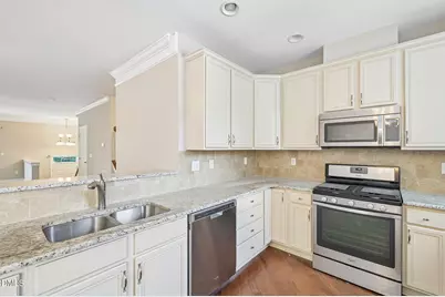 10510 Sablewood Drive #112, Raleigh, NC 27617 - Photo 9