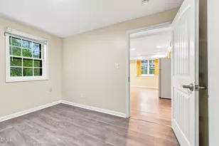 305 Plum Ln, Chapel Hill, NC 27517 - Photo 29