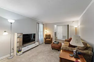 109 Burkwood Ln, Raleigh, NC 27609 - Photo 7