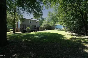 109 Burkwood Ln, Raleigh, NC 27609 - Photo 35