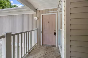 1431 Collegiate Cir, Raleigh, NC 27606 - Photo 3