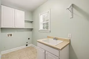 4808 Stoneyoak Ln, Raleigh, NC 27610 - Photo 13
