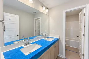 47 W Emily Gardens Dr, Selma, NC 27576 - Photo 15