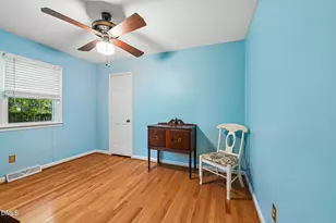 1421 Elberon Pl, Raleigh, NC 27609 - Photo 15