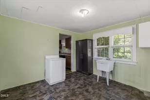 700 N Webb St, Selma, NC 27576 - Photo 25