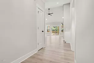25 Uptown Ct, Zebulon, NC 27597 - Photo 5