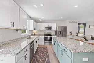 312 Golden Plum Ln, Zebulon, NC 27597 - Photo 3