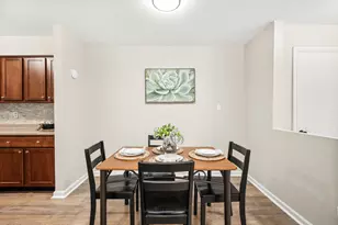 1008 Sandlin Pl, Raleigh, NC 27606 - Photo 9