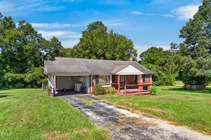 43 N Carrie St, Coats, NC 27521 - Photo 3
