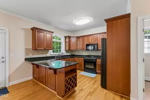 533 Birdsong Ln, Hurdle Mills, NC 27541 - Photo 7