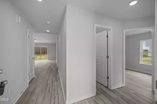 107 W Burnette St, Pinetops, NC 27864 - Photo 3